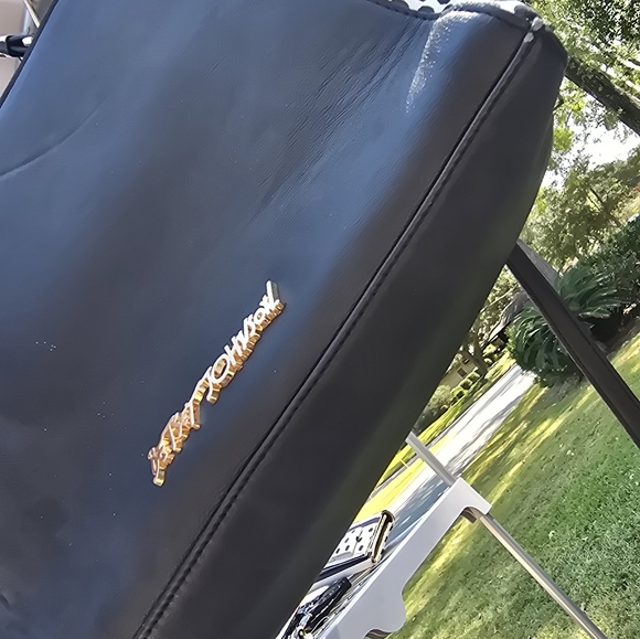 Betsey Johnson Bow Tote - Picture 3 of 11